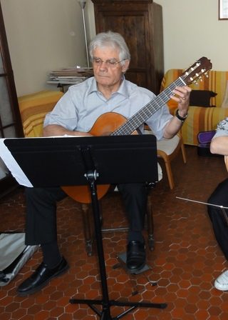 Cours de guitare, Colonie de vacances Ulysséo, Cours guitare